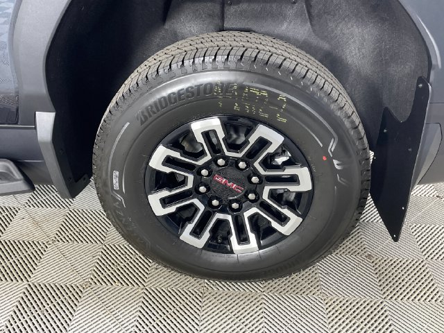 2026 GMC Sierra EV Elevation - Photo 17