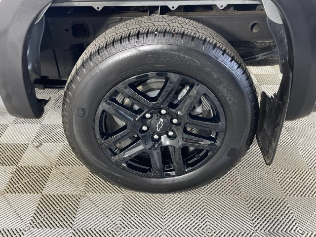 2025 Chevrolet Silverado 1500 Custom - Photo 17