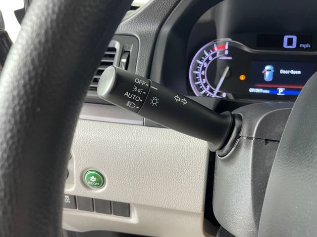 2017 Honda Pilot LX - Photo 13