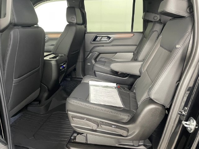 2026 GMC Yukon XL Denali - Photo 17