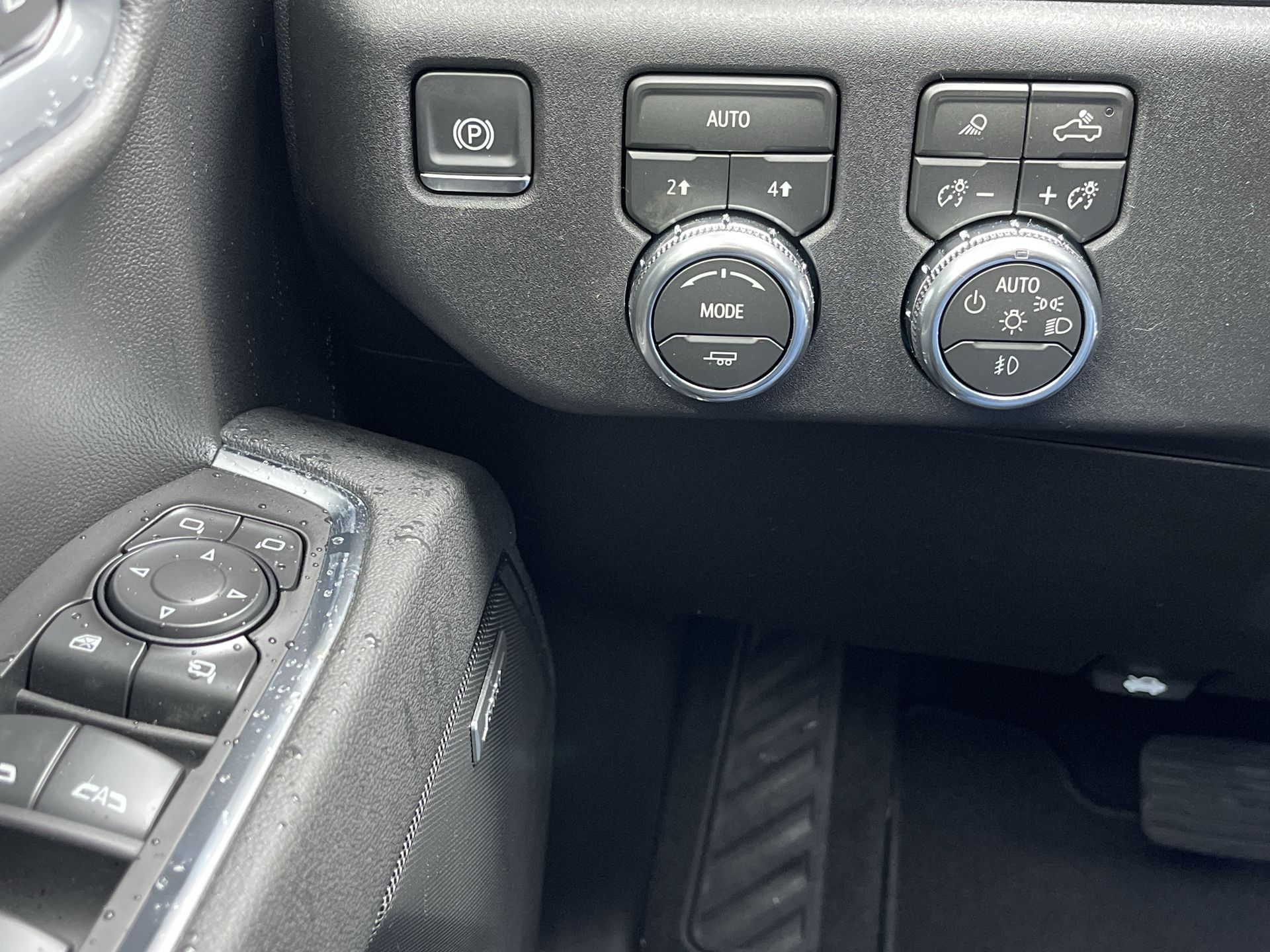 2026 GMC Sierra 1500 SLT - Photo 55