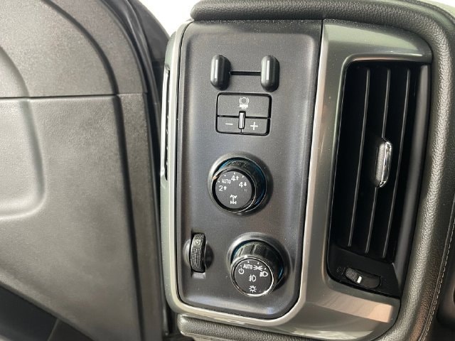 2016 Chevrolet Silverado 1500 LTZ - Photo 15