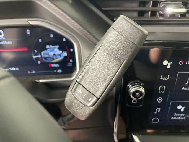 2026 GMC Sierra 2500HD Denali Ultimate - Photo 9