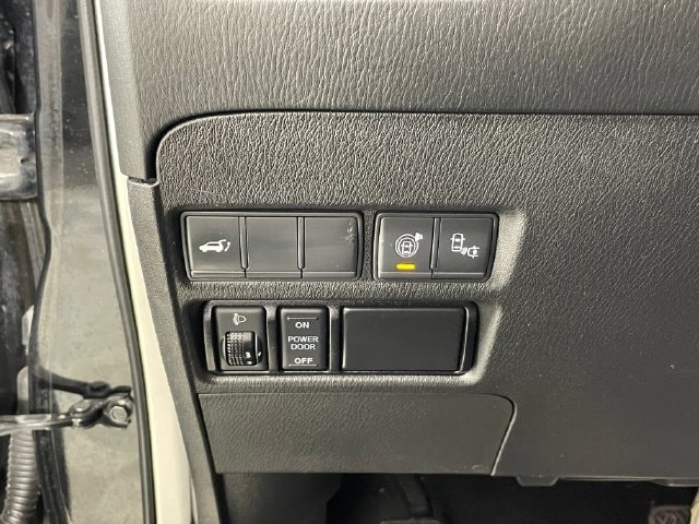 2017 Nissan Armada Platinum - Photo 14