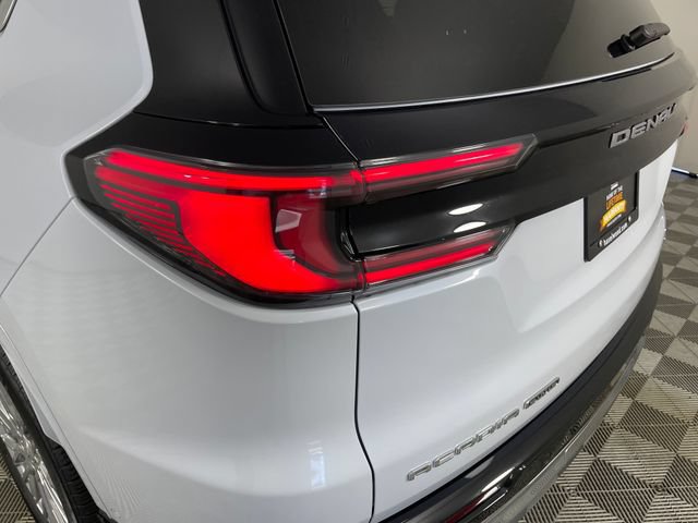 2026 GMC Acadia Denali - Photo 16
