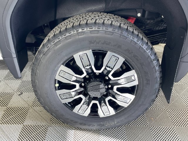 2026 GMC Sierra 3500HD Denali - Photo 16