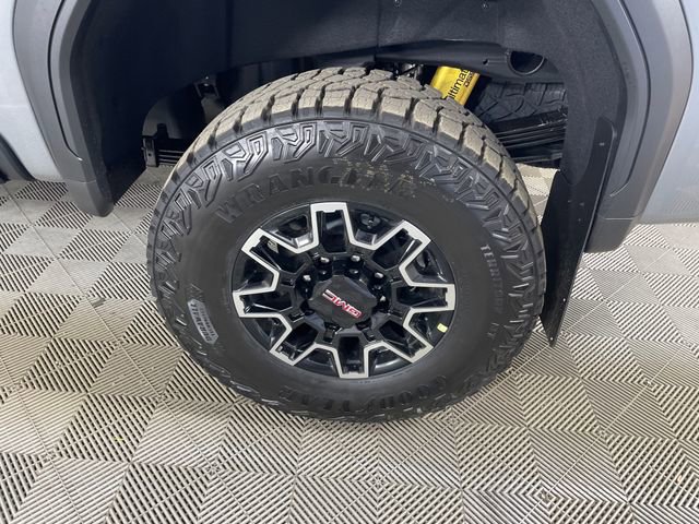 2026 GMC Sierra 2500HD AT4X - Photo 19