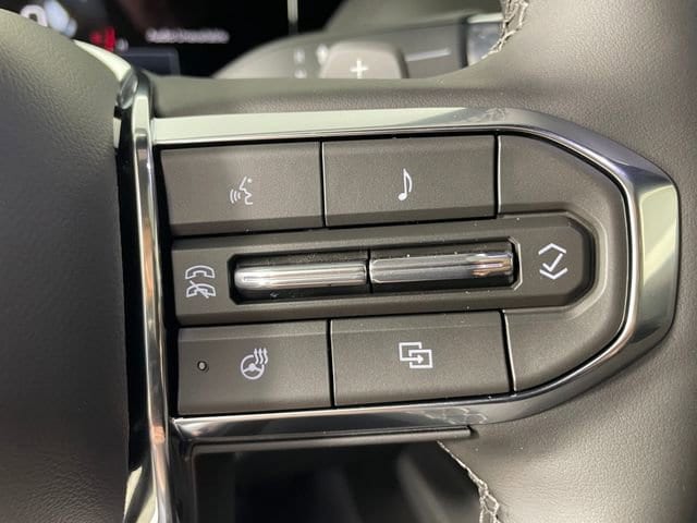 2026 GMC Yukon XL Denali - Photo 7