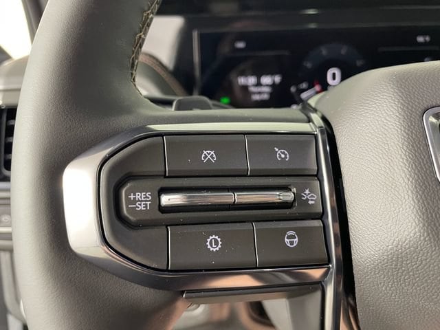 2026 GMC Yukon AT4 - Photo 8