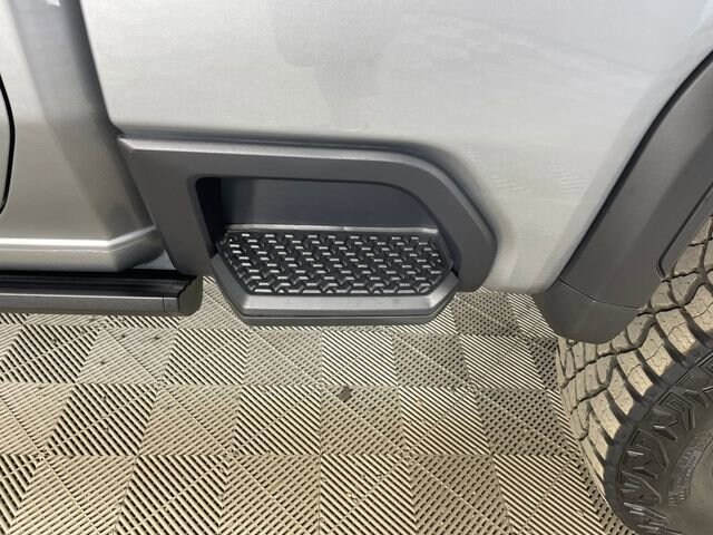 2026 GMC Sierra 2500HD AT4X - Photo 20