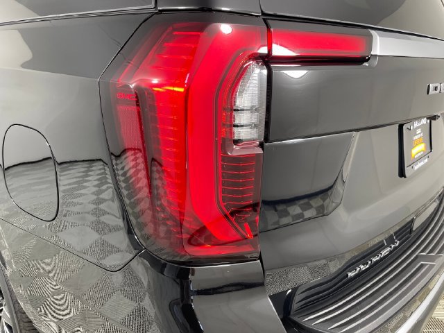 2026 GMC Yukon XL Denali - Photo 19