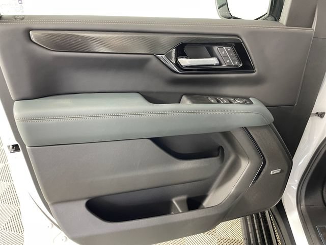 2026 GMC Yukon AT4 - Photo 13