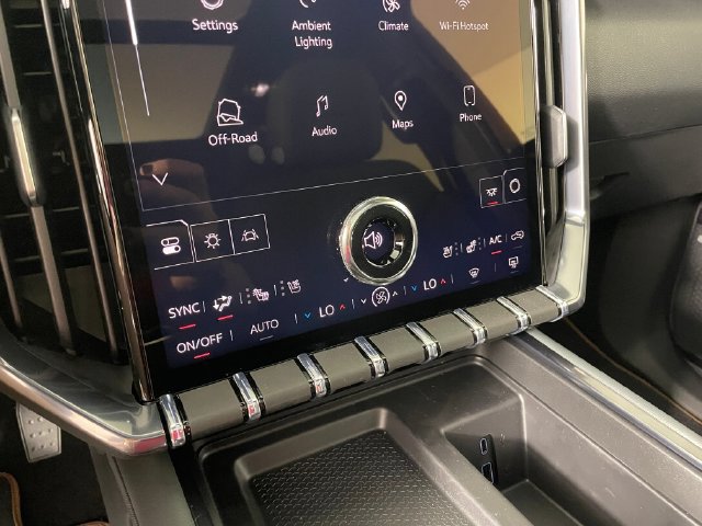 2026 GMC Acadia AT4 - Photo 8