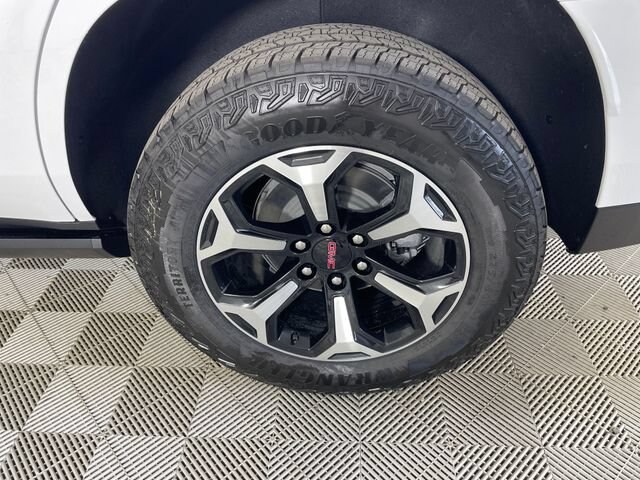 2026 GMC Yukon AT4 - Photo 17