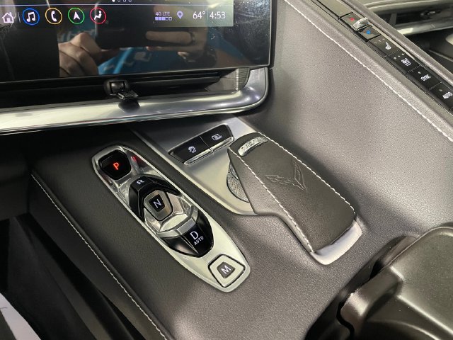 2020 Chevrolet Corvette 2LT - Photo 8