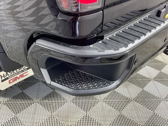 2026 GMC Sierra 2500HD AT4 - Photo 17