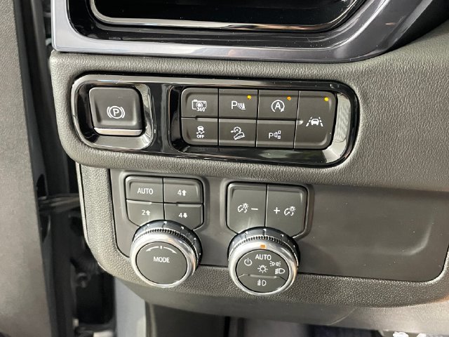 2026 GMC Yukon XL AT4 - Photo 15