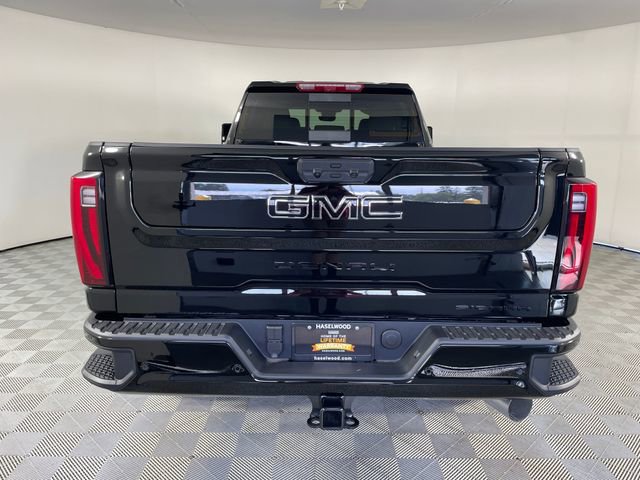 2026 GMC Sierra 3500HD Denali - Photo 17