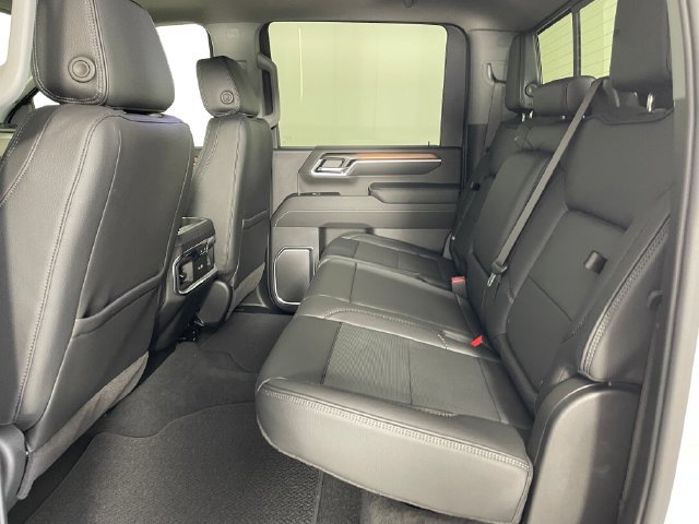 2026 GMC Sierra 3500HD Denali - Photo 13