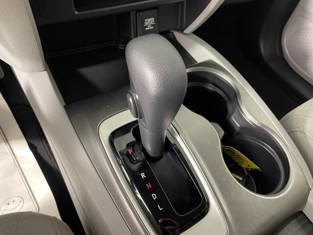 2017 Honda Pilot LX - Photo 10
