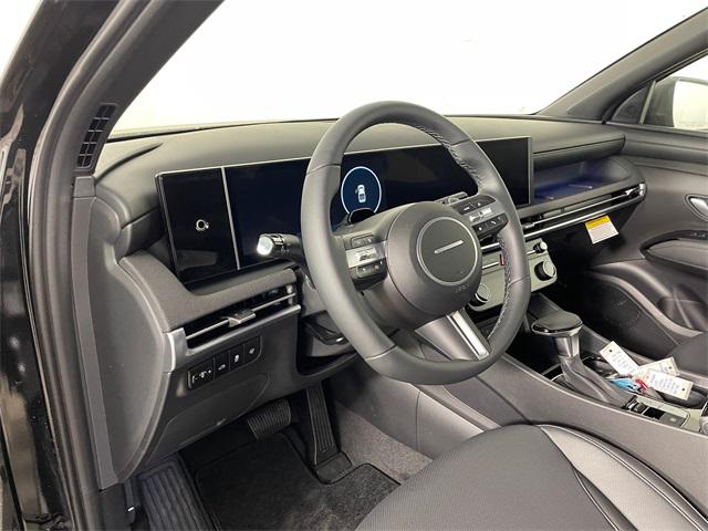 2025 Hyundai Santa Cruz Limited photo 2