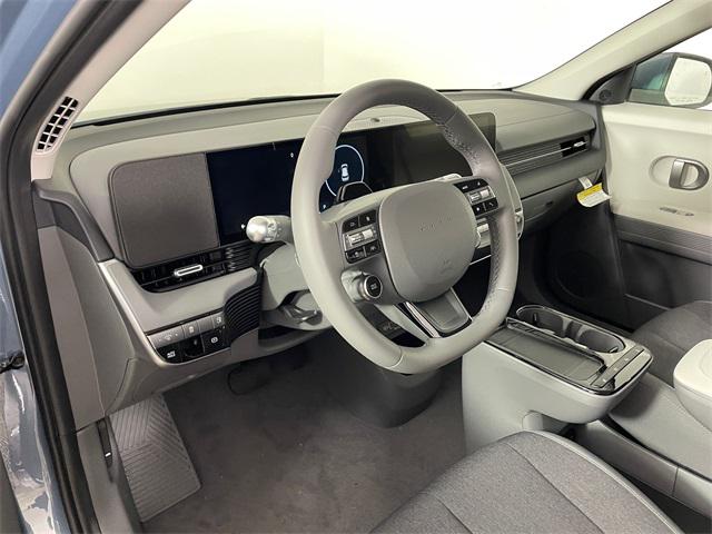 2026 Hyundai Ioniq 5 SE photo 2