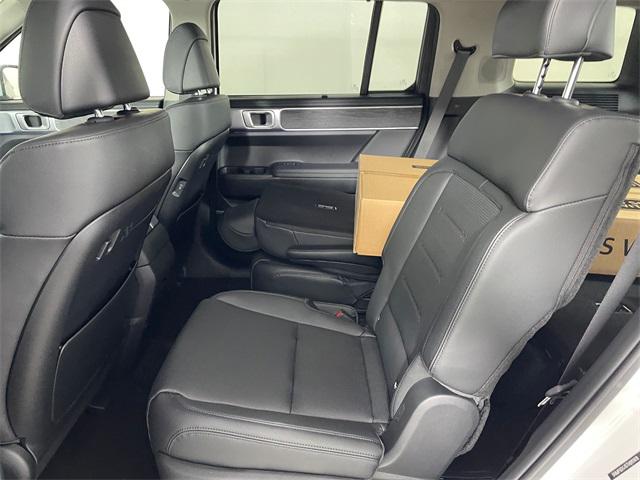 2026 Hyundai Santa Fe Limited photo 3