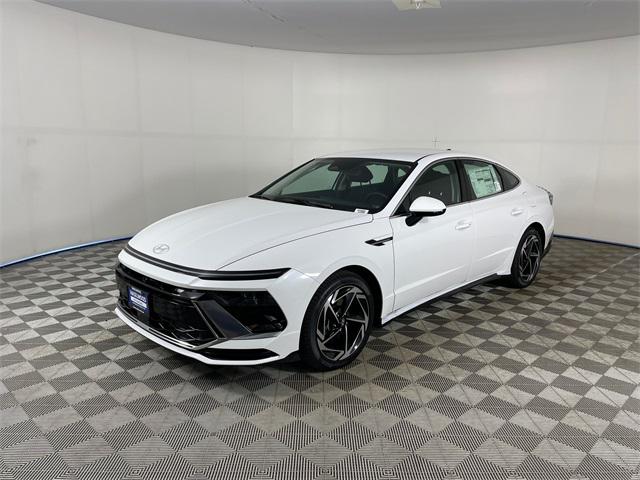 2026 Hyundai Sonata SEL's photo
