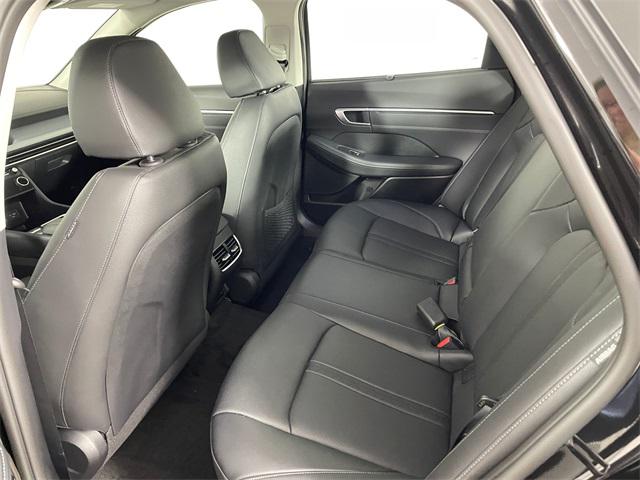 2026 Hyundai Sonata Hybrid Limited photo 4
