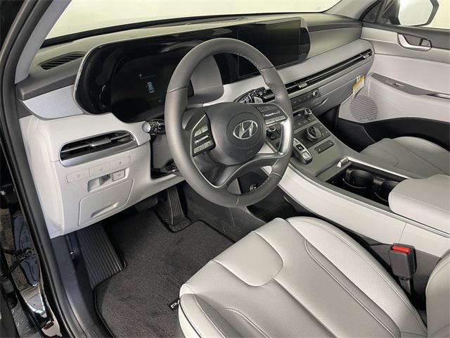 2025 Hyundai Palisade SEL photo 2