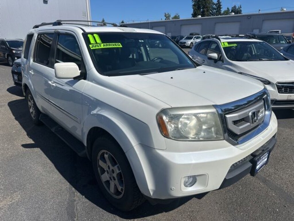 Used 2011 Honda Pilot Touring w/RES/Navi SUV