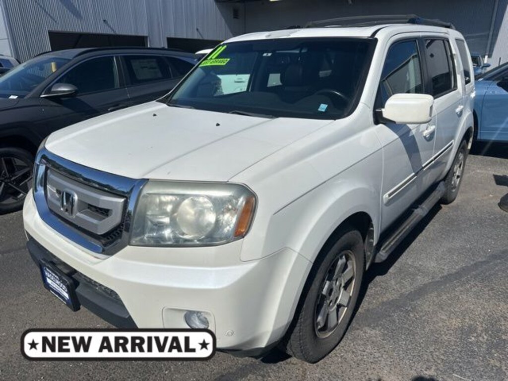 Used 2011 Honda Pilot Touring w/RES/Navi SUV