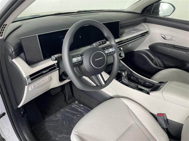 2026 Hyundai Tucson SEL photo 2