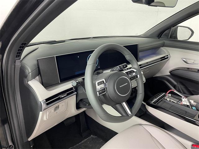 2026 Hyundai Tucson Limited photo 2