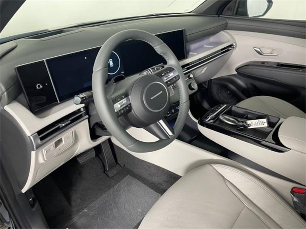 New 2025 Hyundai Tucson Hybrid Limited SUV