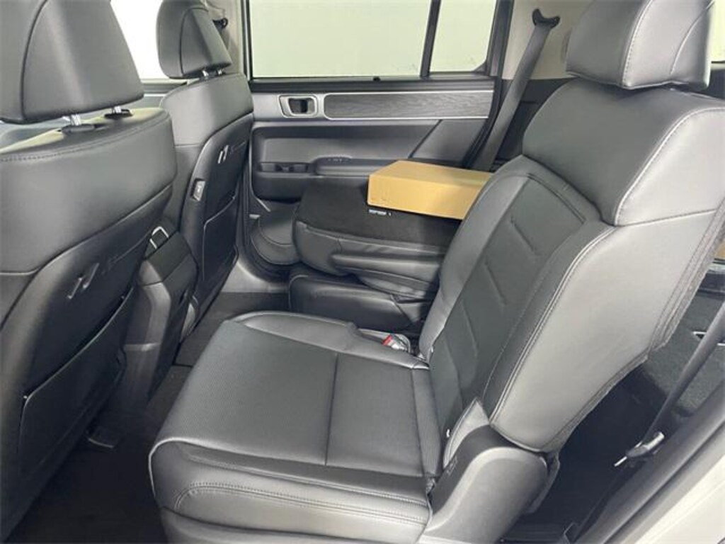 New 2026 Hyundai Santa Fe Hybrid Limited SUV