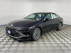 2025 Hyundai Sonata Hybrid Limited Sedan