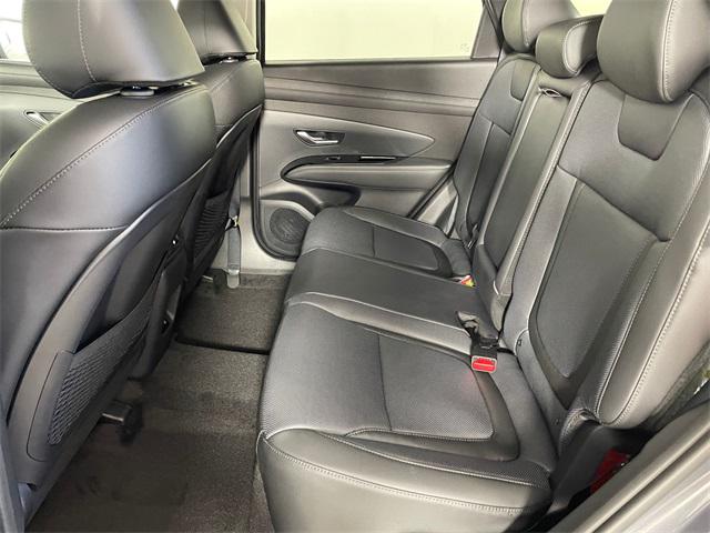 2026 Hyundai Tucson Hybrid Limited photo 4