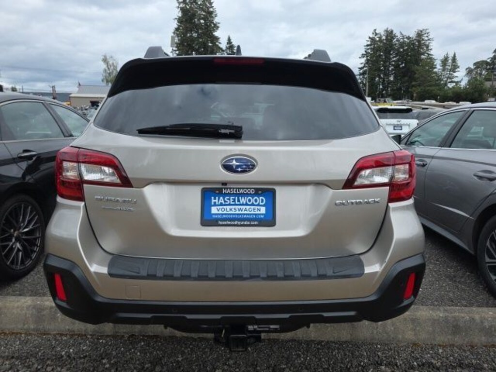 Used 2018 Subaru Outback 2.5i Limited SUV
