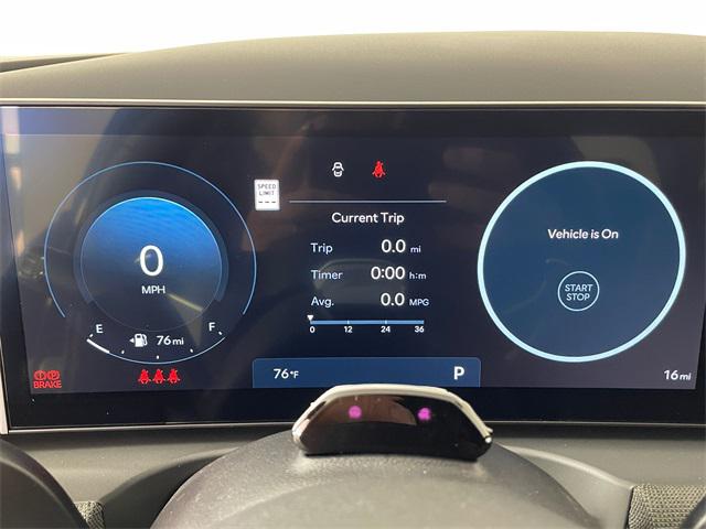 2025 Hyundai Santa Cruz Limited photo 2