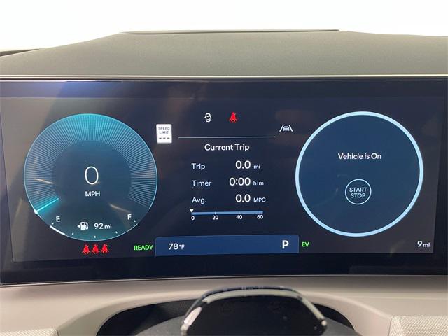 2026 Hyundai Tucson Hybrid Limited photo 3