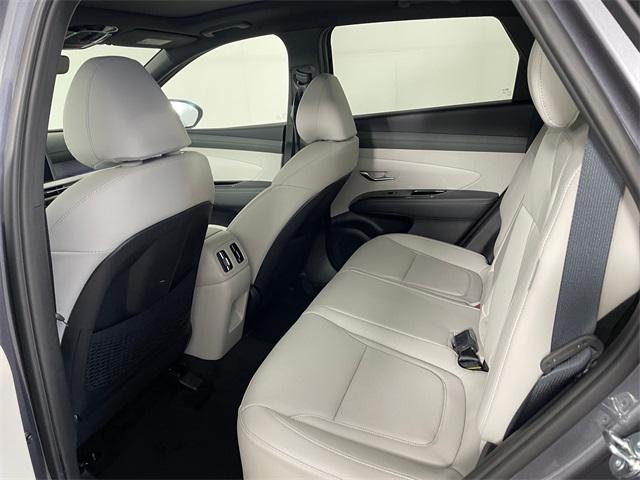 2025 Hyundai Tucson Hybrid Limited photo 4