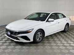 2025 Hyundai Elantra SE Sedan