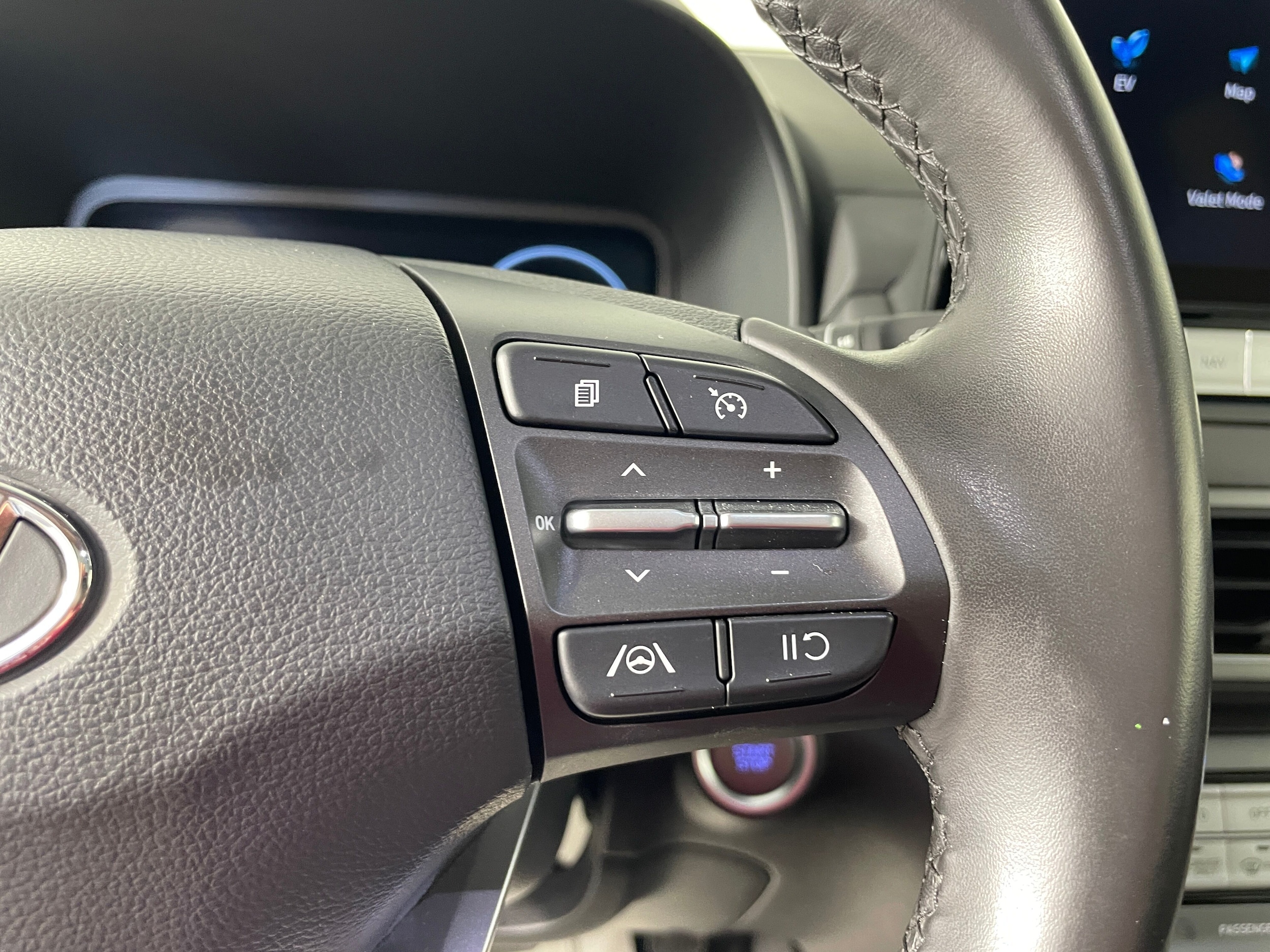 2023 Hyundai Kona EV SEL - Photo 10