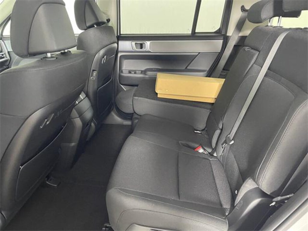 New 2026 Hyundai Santa Fe Hybrid SE SUV