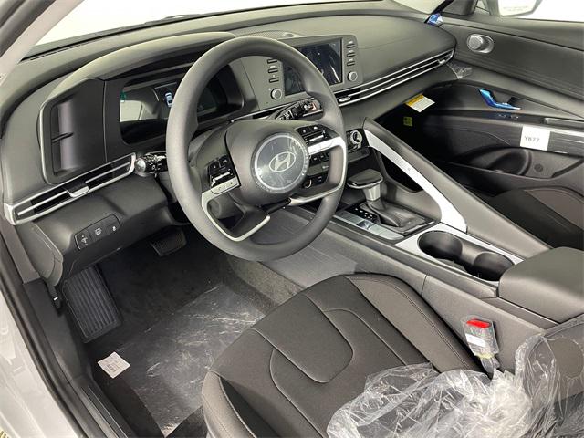 2025 Hyundai Elantra Hybrid Blue photo 2