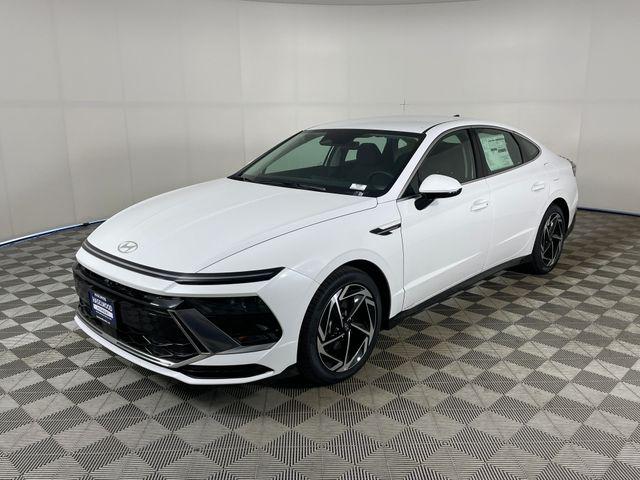 2026 Hyundai Sonata SEL AWD's photo