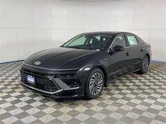 2026 Hyundai Sonata Hybrid Limited Sedan