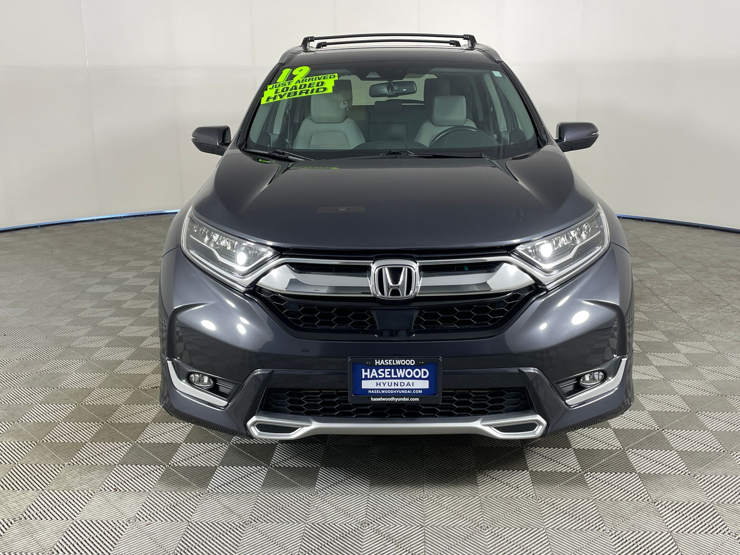 Used 2019 Honda CR-V Touring with VIN 5J6RW2H93KL010893 for sale in Bremerton, WA