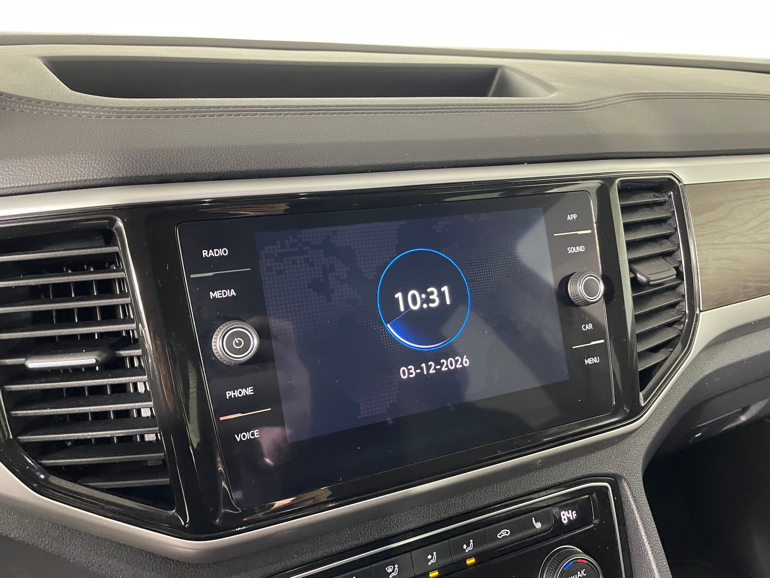 2022 Volkswagen Atlas 3.6L V6 SE w/Technology photo 6